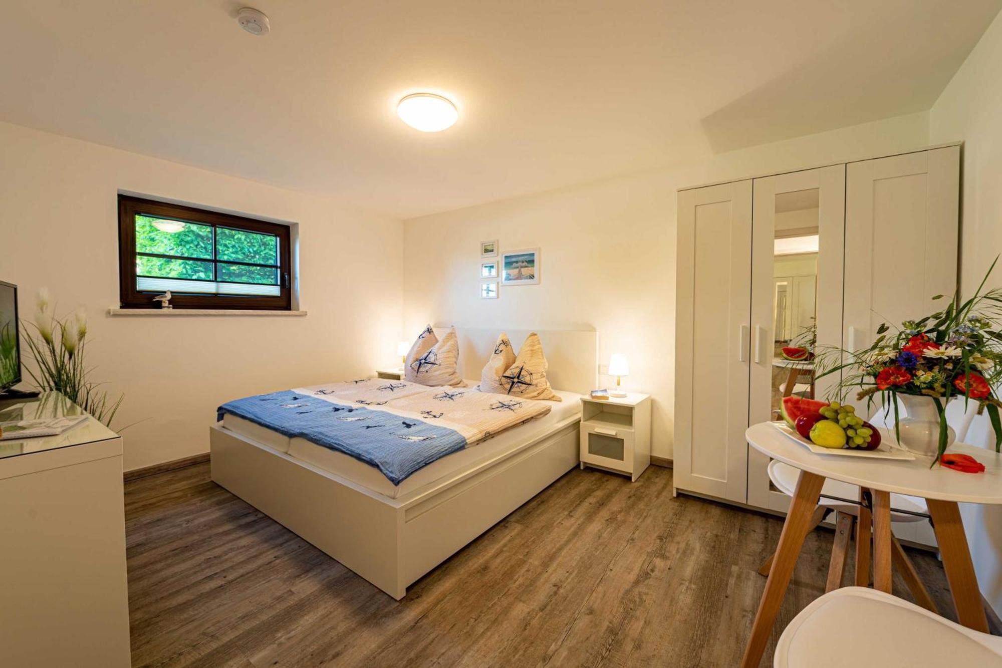 Selliner Ferienappartements Mit Balkon Und Seeblick Eksteriør bilde