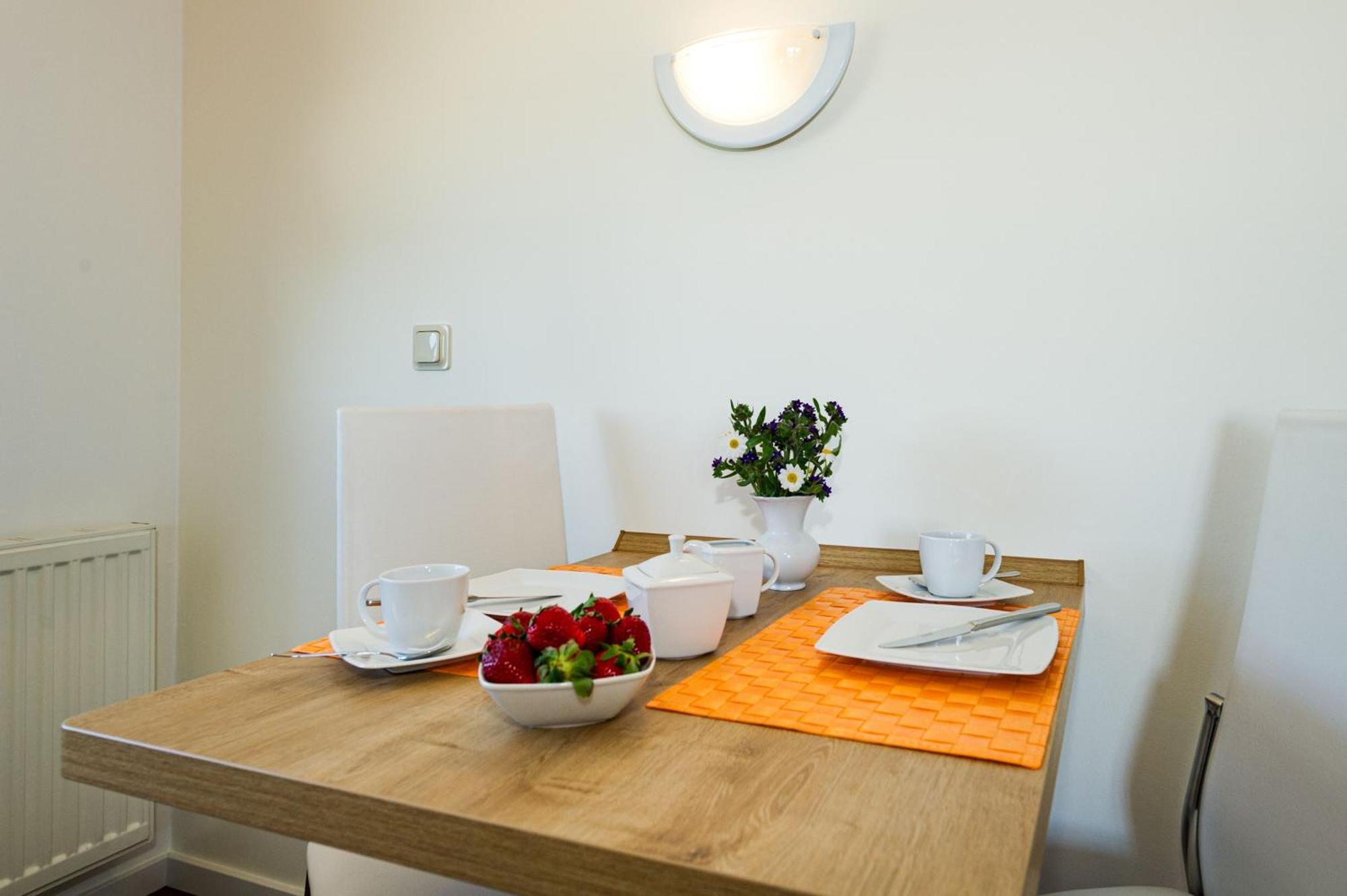 Selliner Ferienappartements Mit Balkon Und Seeblick Eksteriør bilde